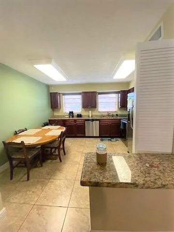 801 Hummingbird Way #205 North Palm Beach, FL 33408