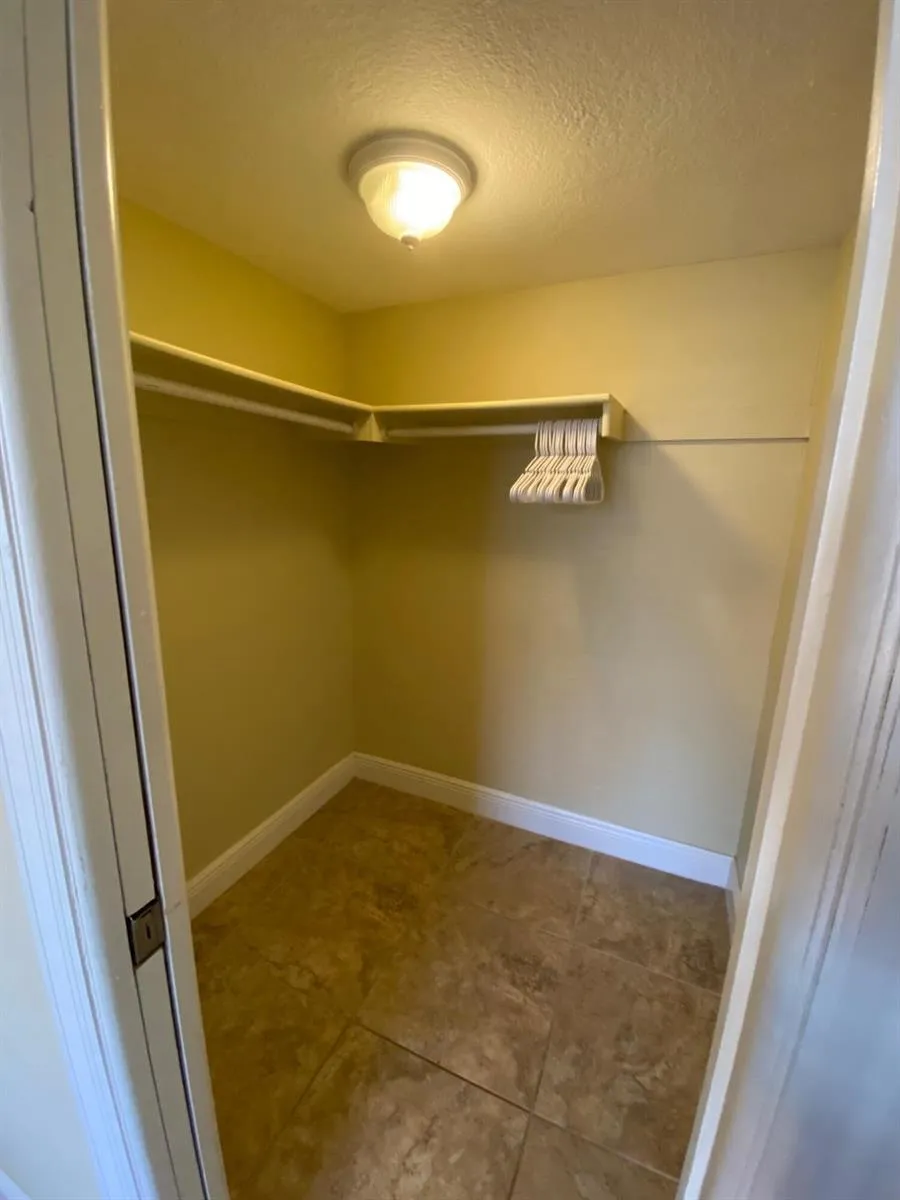 801 Hummingbird Way #104 North Palm Beach, FL 33408