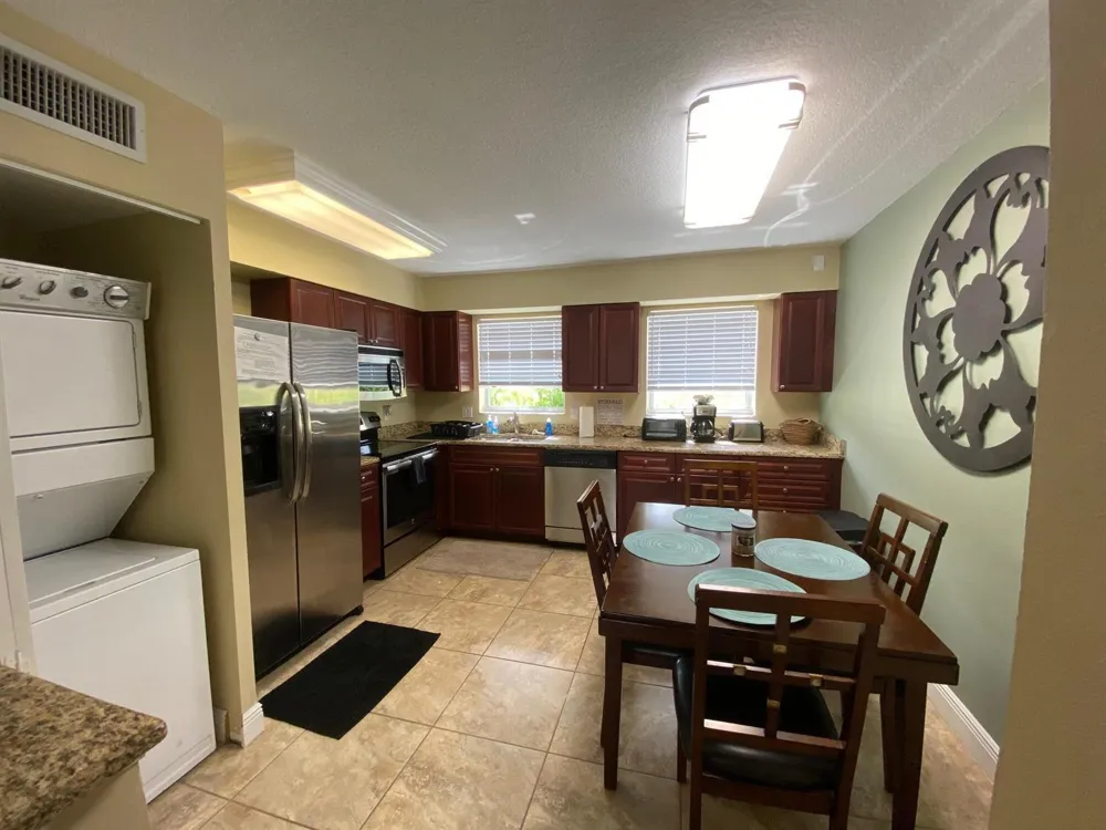 801 Hummingbird Way #104 North Palm Beach, FL 33408