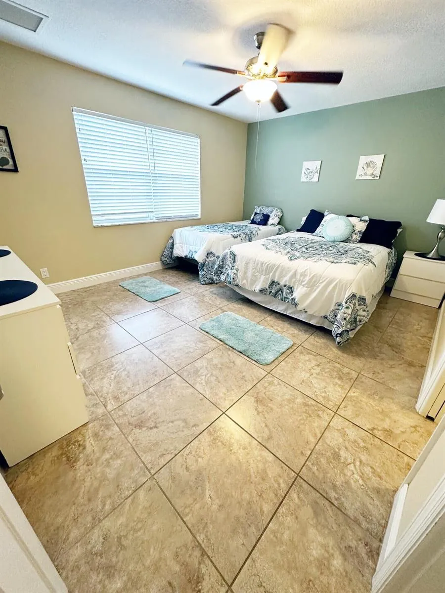 801 Hummingbird Way #104 North Palm Beach, FL 33408