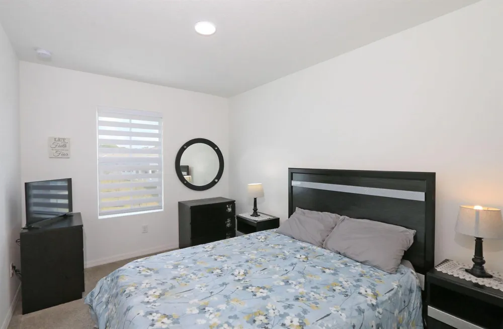 656 NE Waters Edge Lane Port St. Lucie, FL 34983