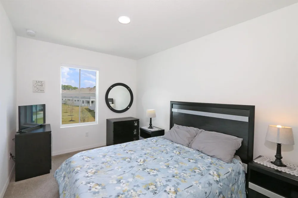 656 NE Waters Edge Lane Port St. Lucie, FL 34983