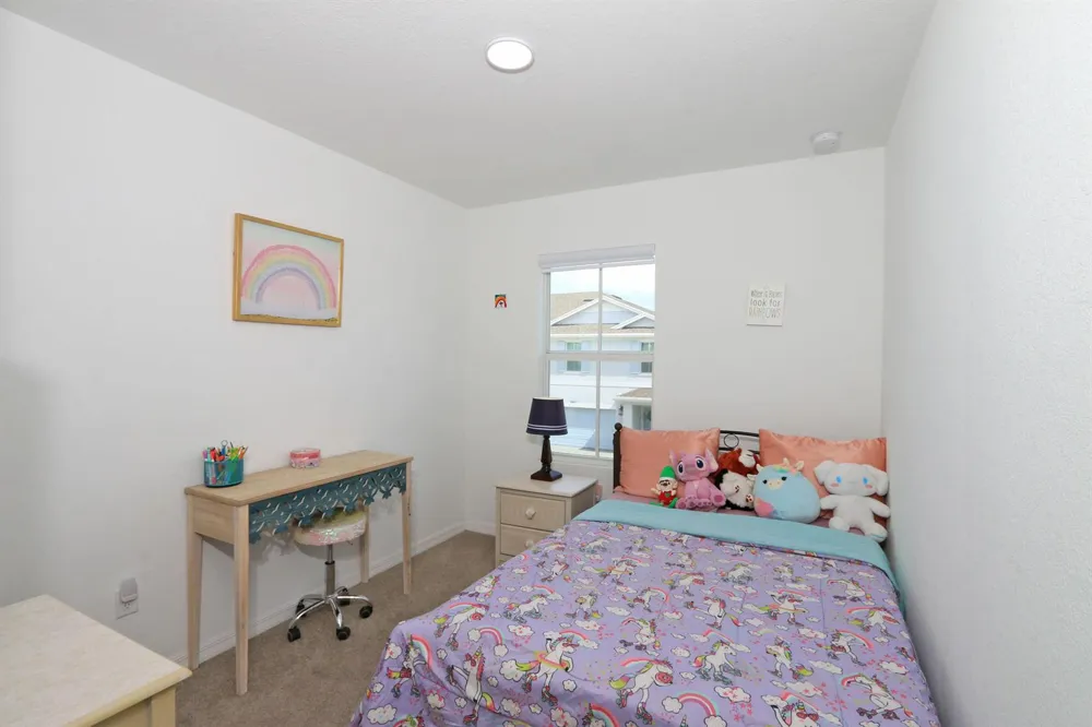 656 NE Waters Edge Lane Port St. Lucie, FL 34983