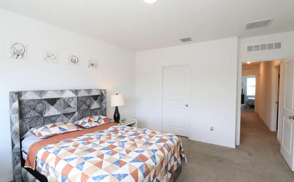 656 NE Waters Edge Lane Port St. Lucie, FL 34983