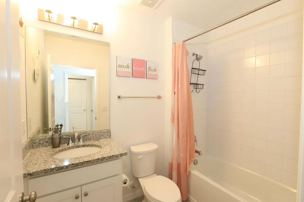 656 NE Waters Edge Lane Port St. Lucie, FL 34983