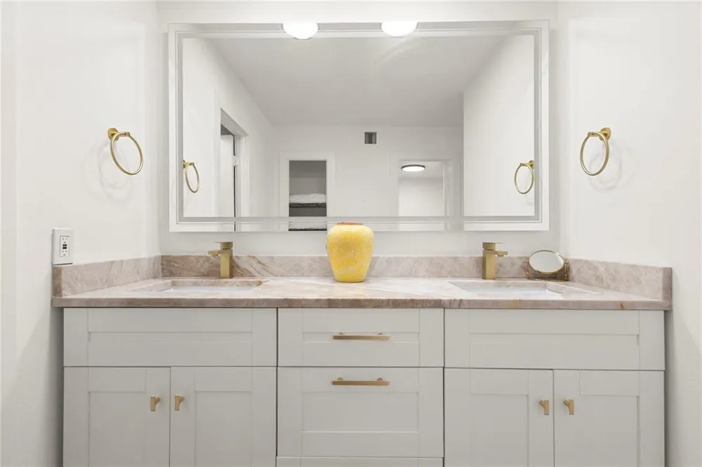 2000 S Ocean Boulevard #2p Lauderdale By The Sea, FL 33062