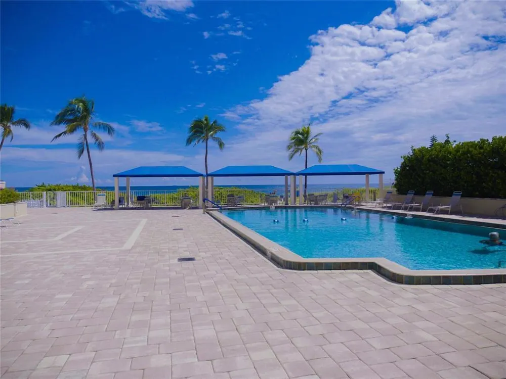 2000 S Ocean Boulevard #2p Lauderdale By The Sea, FL 33062