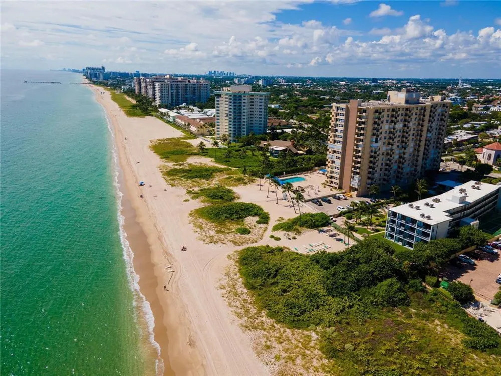 2000 S Ocean Boulevard #2p Lauderdale By The Sea, FL 33062