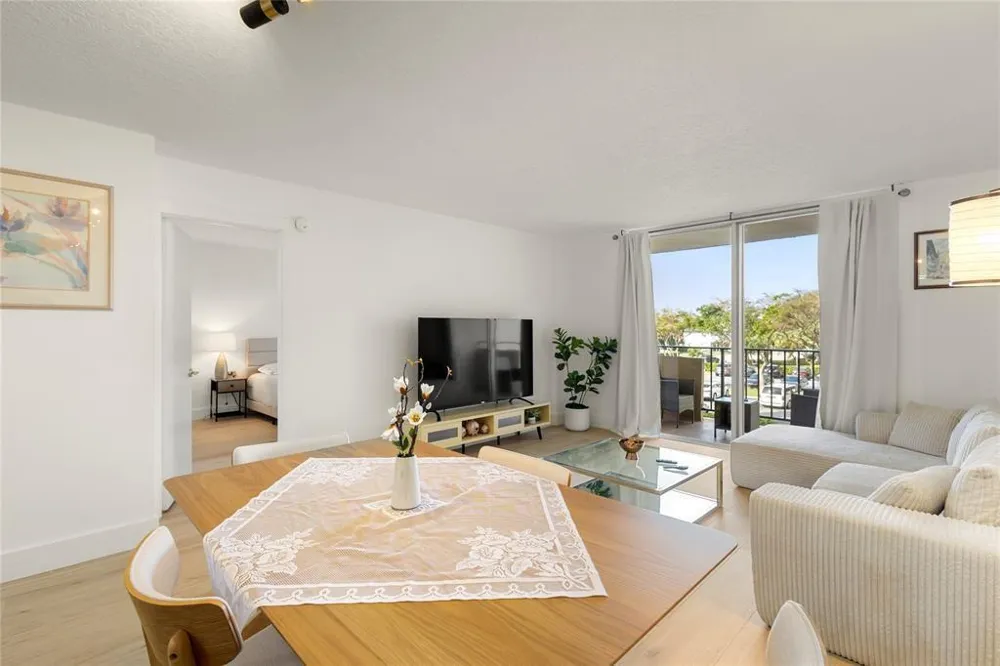 2000 S Ocean Boulevard #2p Lauderdale By The Sea, FL 33062