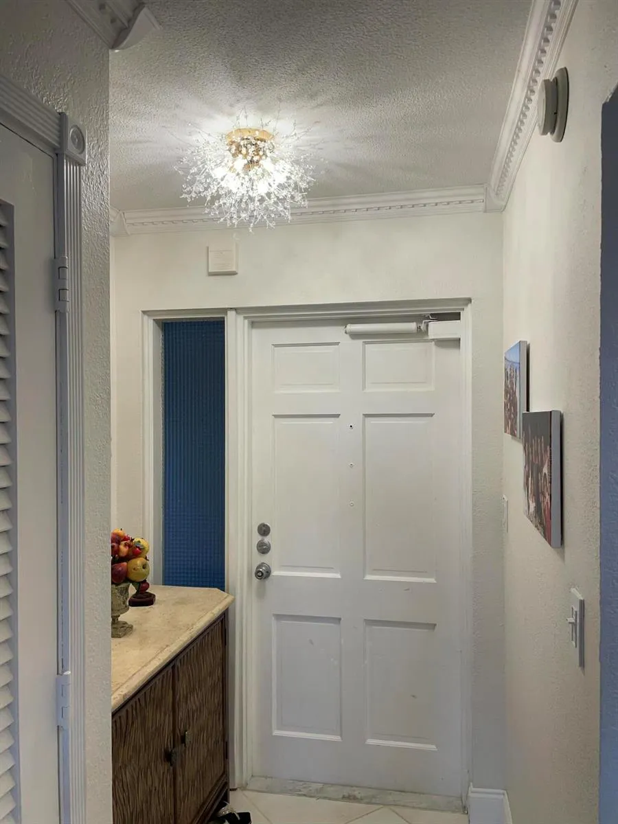 1198 Hillsboro Mile #302 Hillsboro Beach, FL 33062
