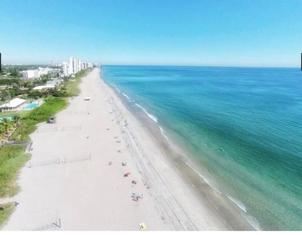 1198 Hillsboro Mile #302 Hillsboro Beach, FL 33062