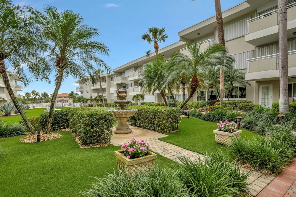 1198 Hillsboro Mile #302 Hillsboro Beach, FL 33062