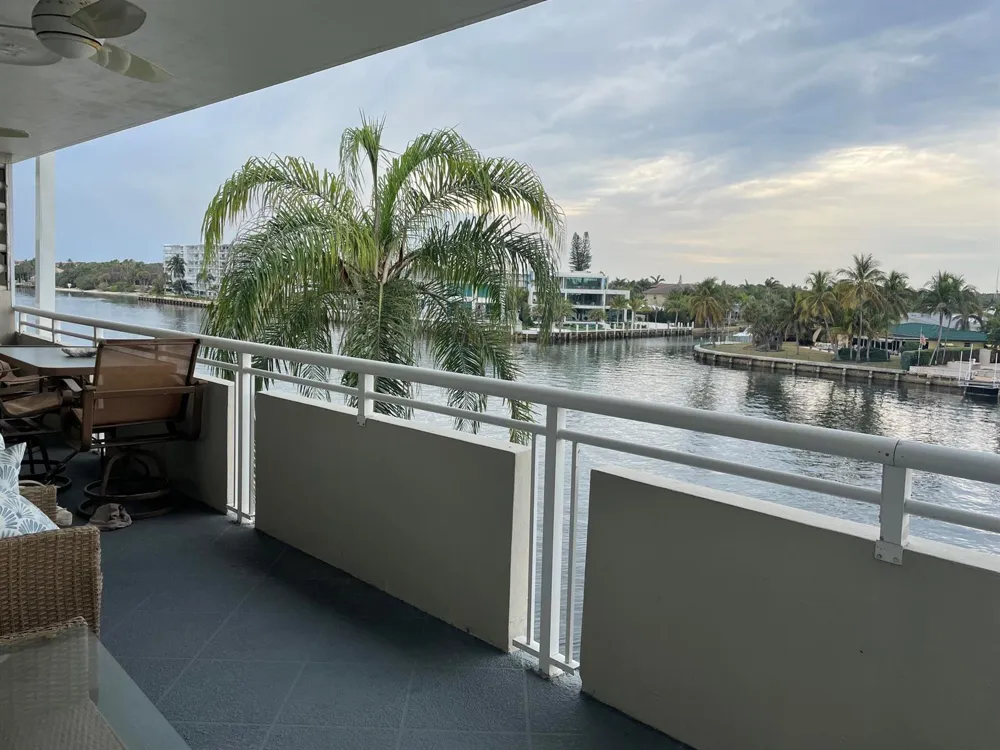 1198 Hillsboro Mile #302 Hillsboro Beach, FL 33062