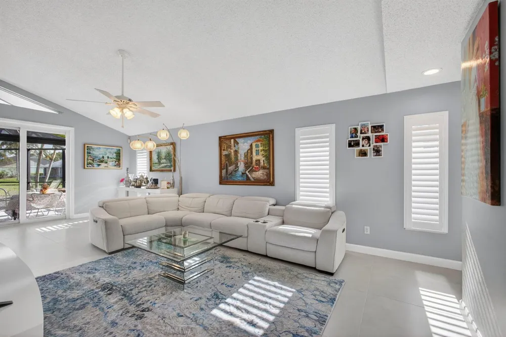 7198 SE Quincy Terrace Hobe Sound, FL 33455