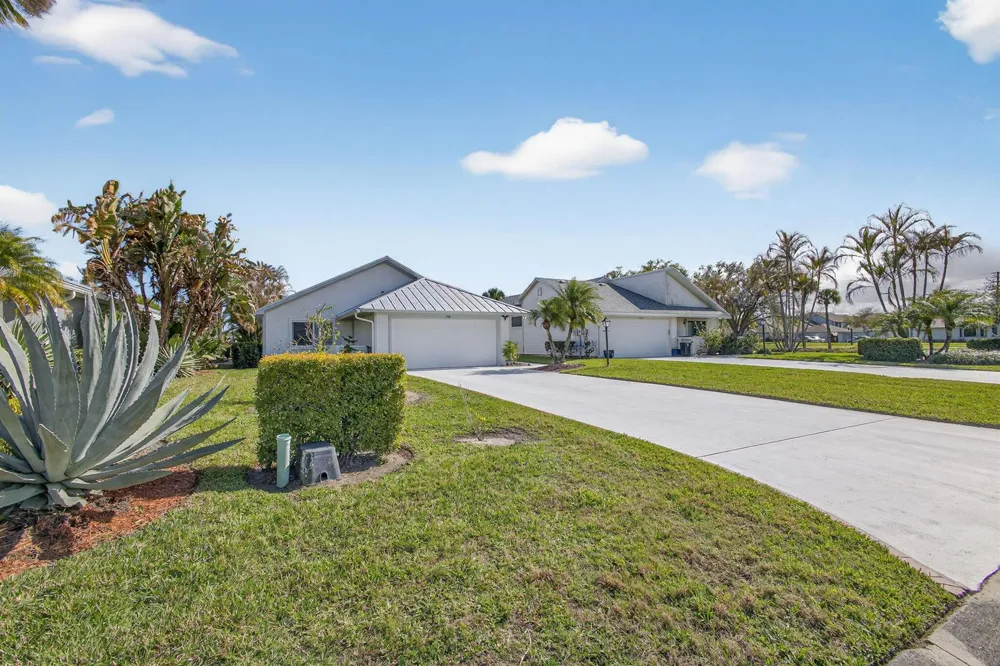 7198 SE Quincy Terrace Hobe Sound, FL 33455