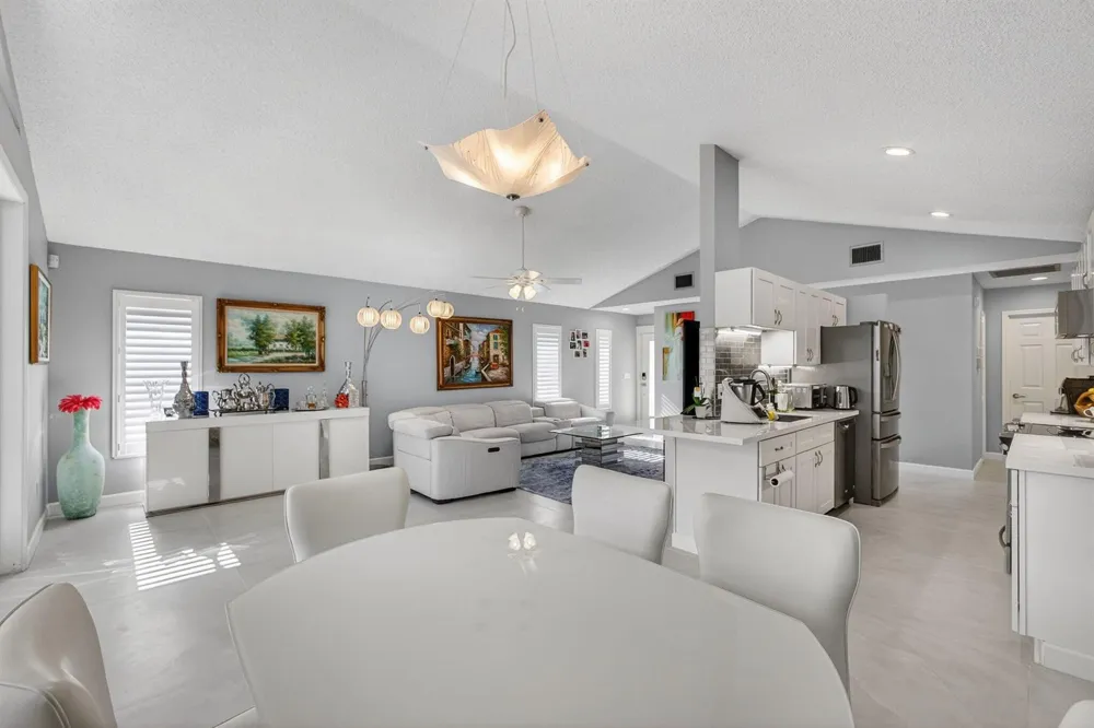 7198 SE Quincy Terrace Hobe Sound, FL 33455