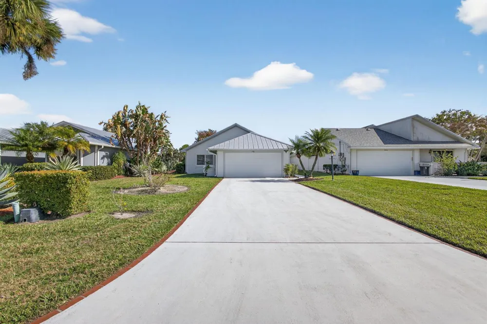 7198 SE Quincy Terrace Hobe Sound, FL 33455
