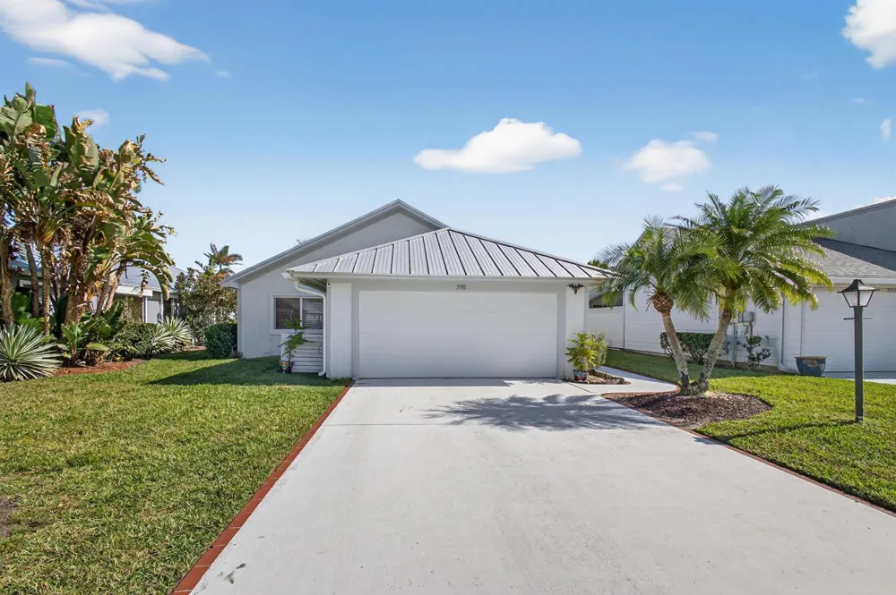 7198 SE Quincy Terrace Hobe Sound, FL 33455