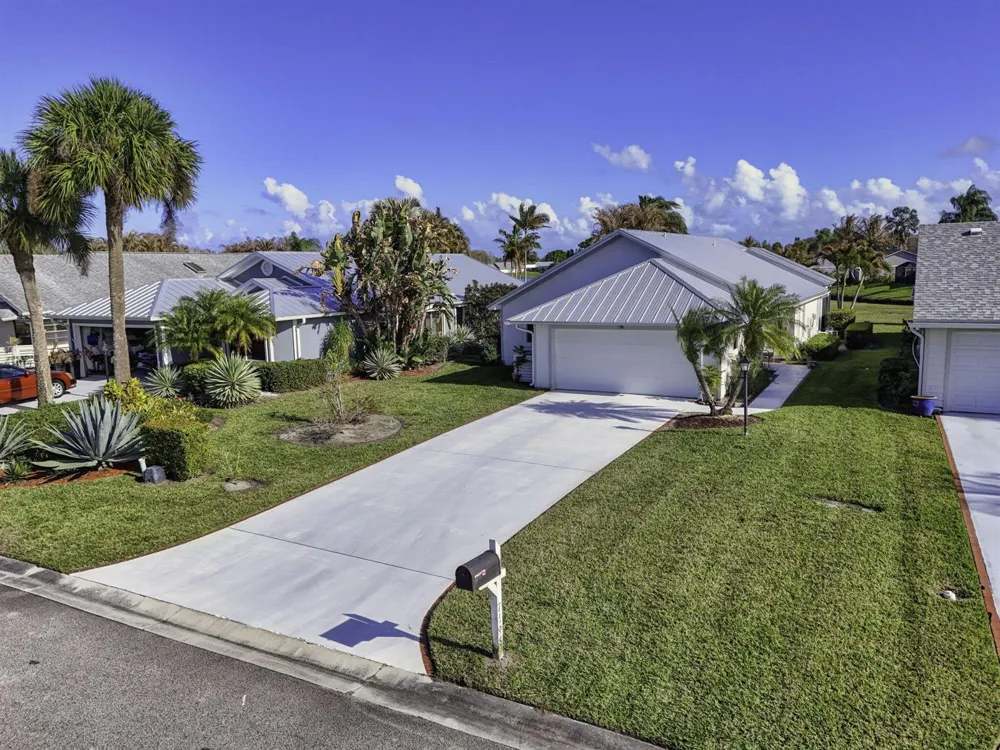 7198 SE Quincy Terrace Hobe Sound, FL 33455