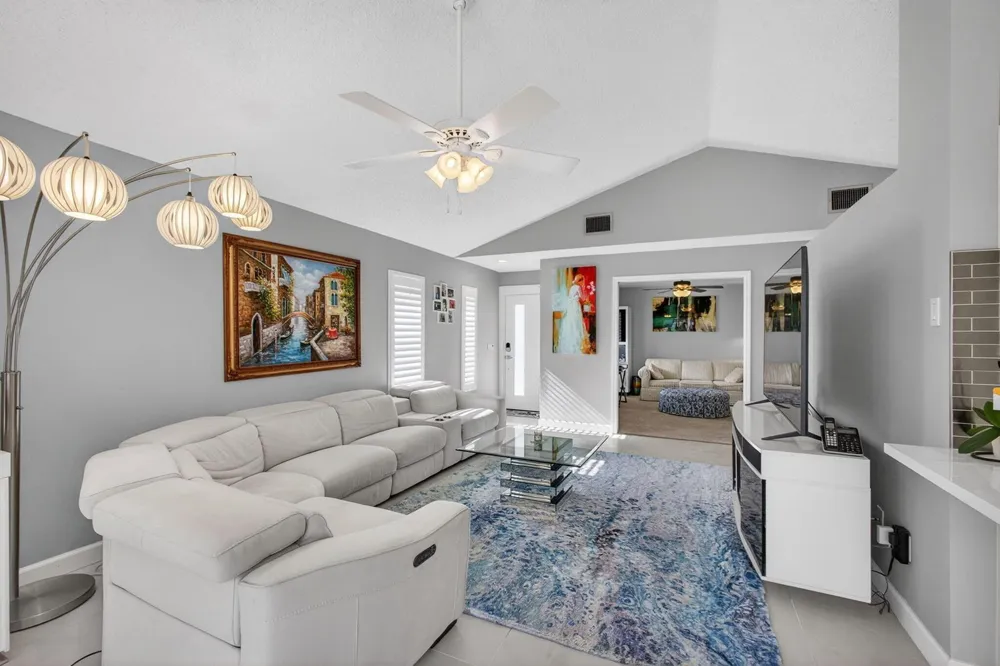 7198 SE Quincy Terrace Hobe Sound, FL 33455