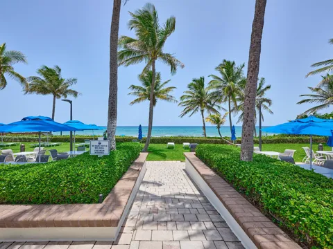 3420 S Ocean Boulevard #11r