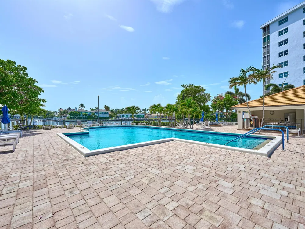 3420 S Ocean Boulevard #11r Highland Beach, FL 33487