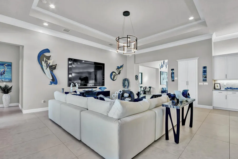 12752 Veneto Springs Drive Boynton Beach, FL 33473