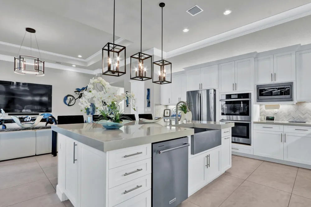 12752 Veneto Springs Drive Boynton Beach, FL 33473