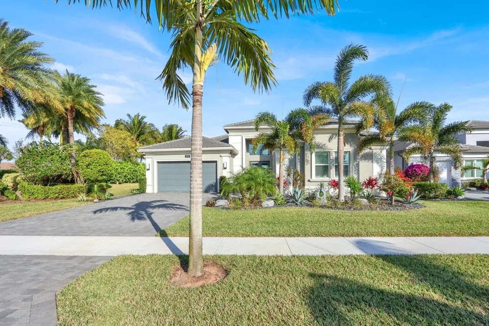 12752 Veneto Springs Drive Boynton Beach, FL 33473