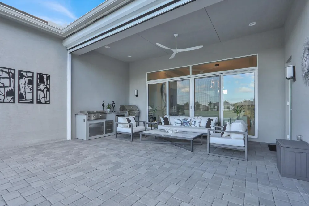 12752 Veneto Springs Drive Boynton Beach, FL 33473
