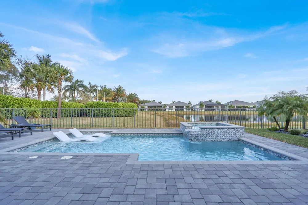 12752 Veneto Springs Drive Boynton Beach, FL 33473