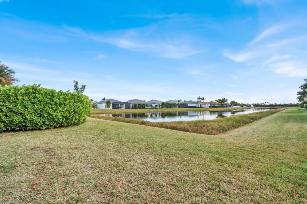 12752 Veneto Springs Drive Boynton Beach, FL 33473