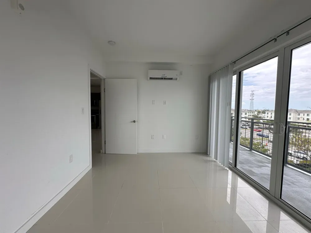 25885 S Dixie Highway Homestead, FL 33032