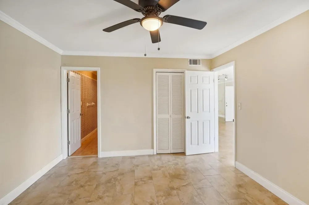 3040 NE 16th Avenue #402 Oakland Park, FL 33334