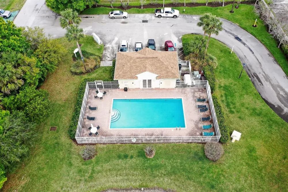 1911 77th Drive Vero Beach, FL 32966