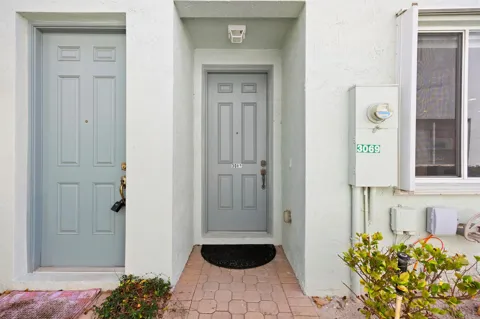 3069 Laurel Ridge Circle