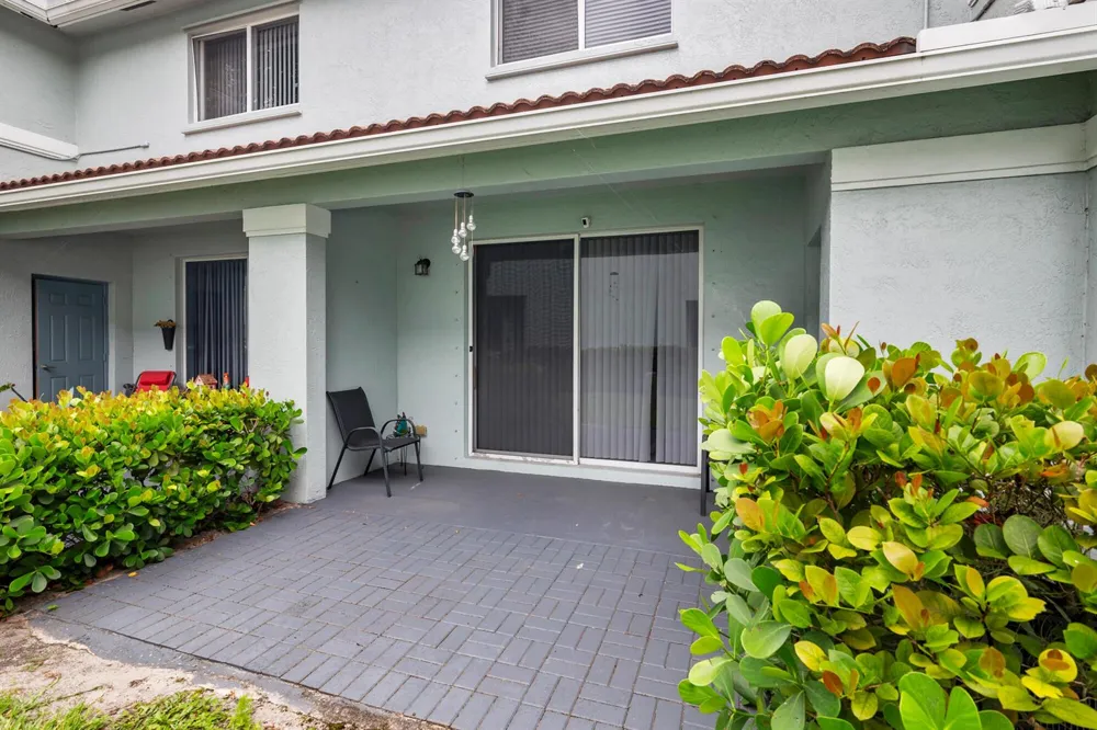 3725 Oleander Terrace Riviera Beach, FL 33404