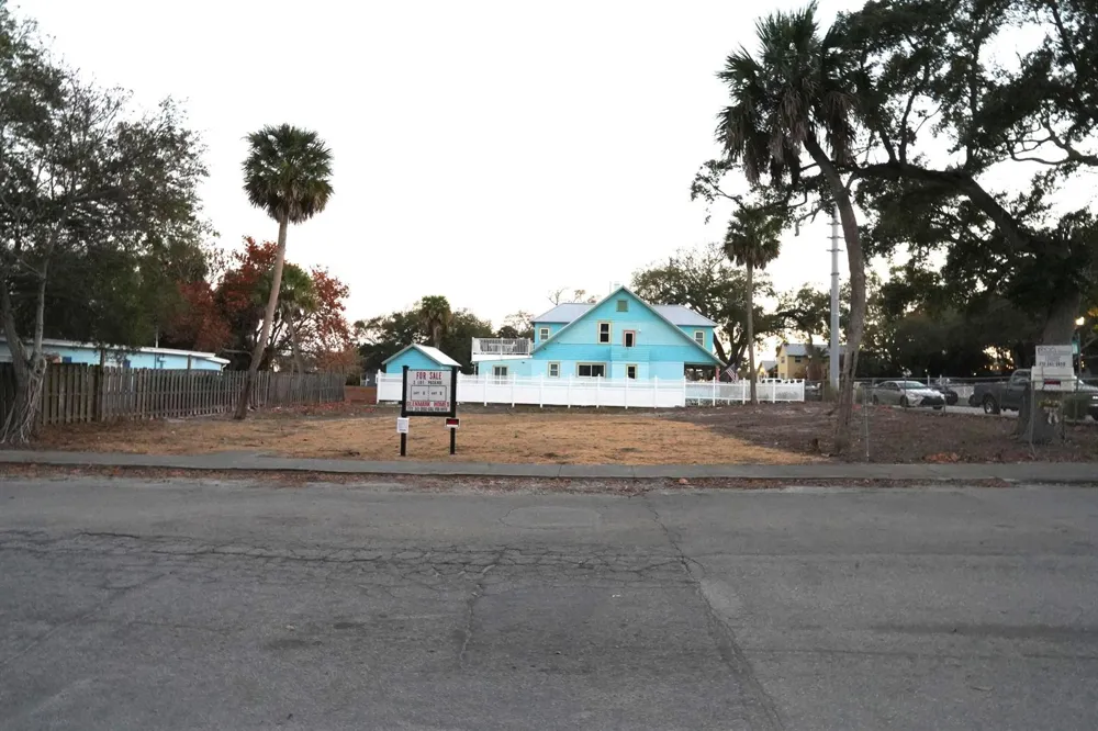 109 Avenue D Avenue Fort Pierce, FL 34950