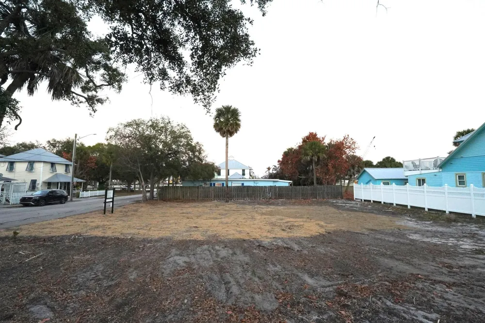 109 Avenue D Avenue Fort Pierce, FL 34950