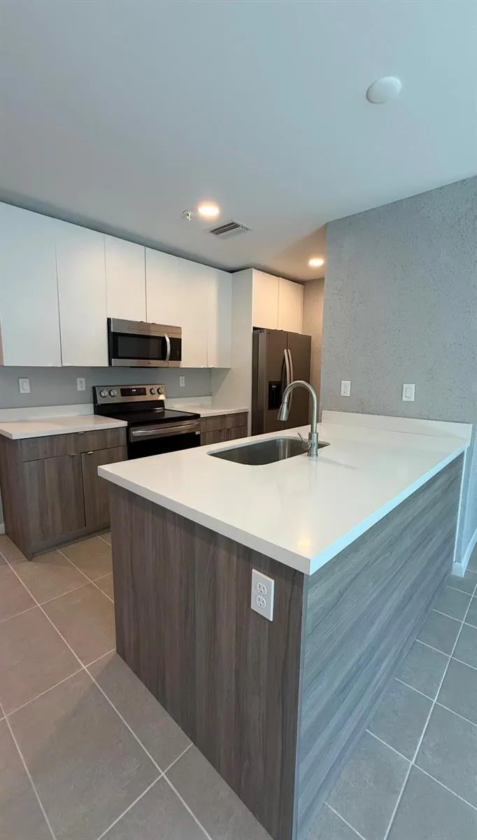 2511 Pierce Street #2 Hollywood, FL 33020
