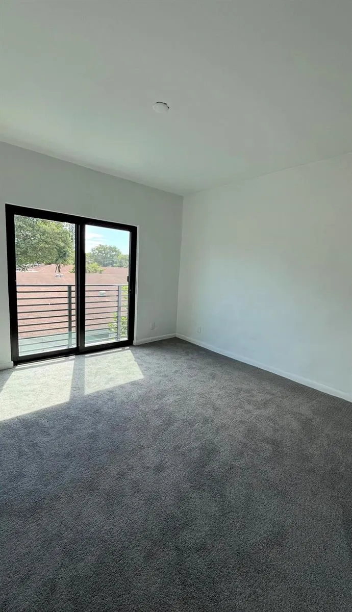 2511 Pierce Street #2 Hollywood, FL 33020