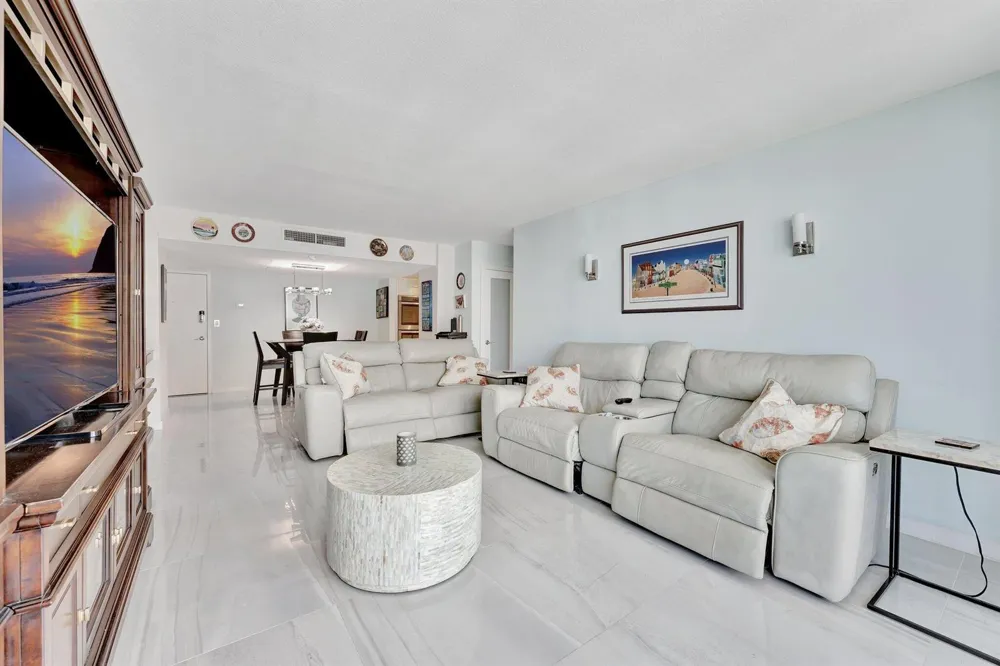 1900 S Ocean Boulevard #8g Lauderdale By The Sea, FL 33062