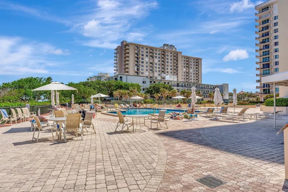1900 S Ocean Boulevard #8g Lauderdale By The Sea, FL 33062