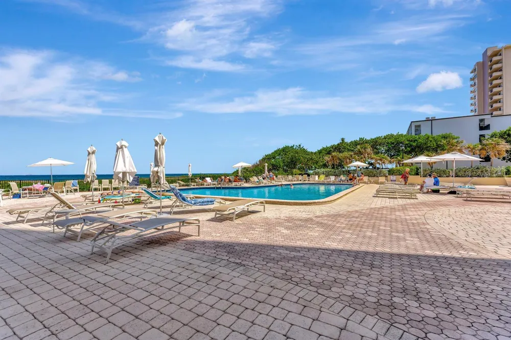 1900 S Ocean Boulevard #8g Lauderdale By The Sea, FL 33062