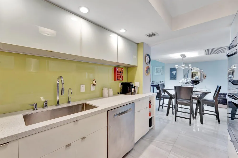 1900 S Ocean Boulevard #8g Lauderdale By The Sea, FL 33062