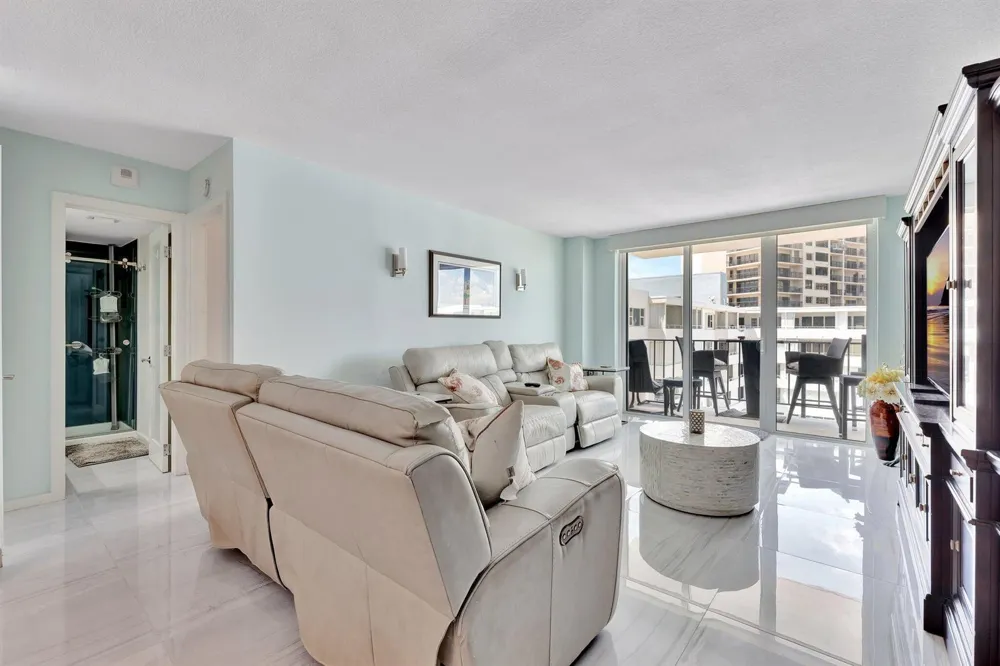 1900 S Ocean Boulevard #8g Lauderdale By The Sea, FL 33062