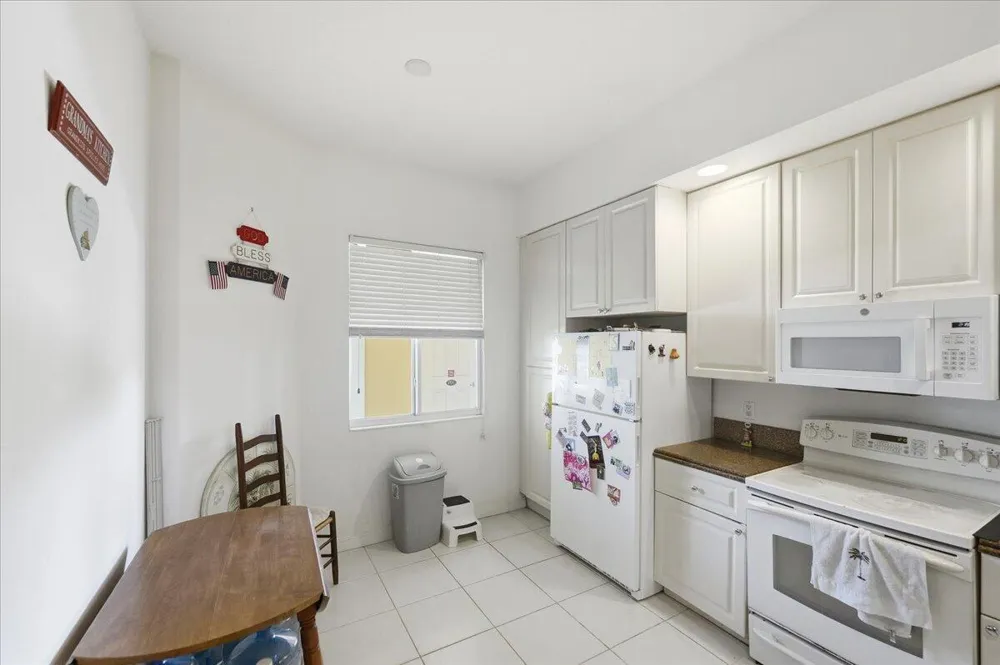 36 Harbour Isle Drive W #106 Fort Pierce, FL 34949