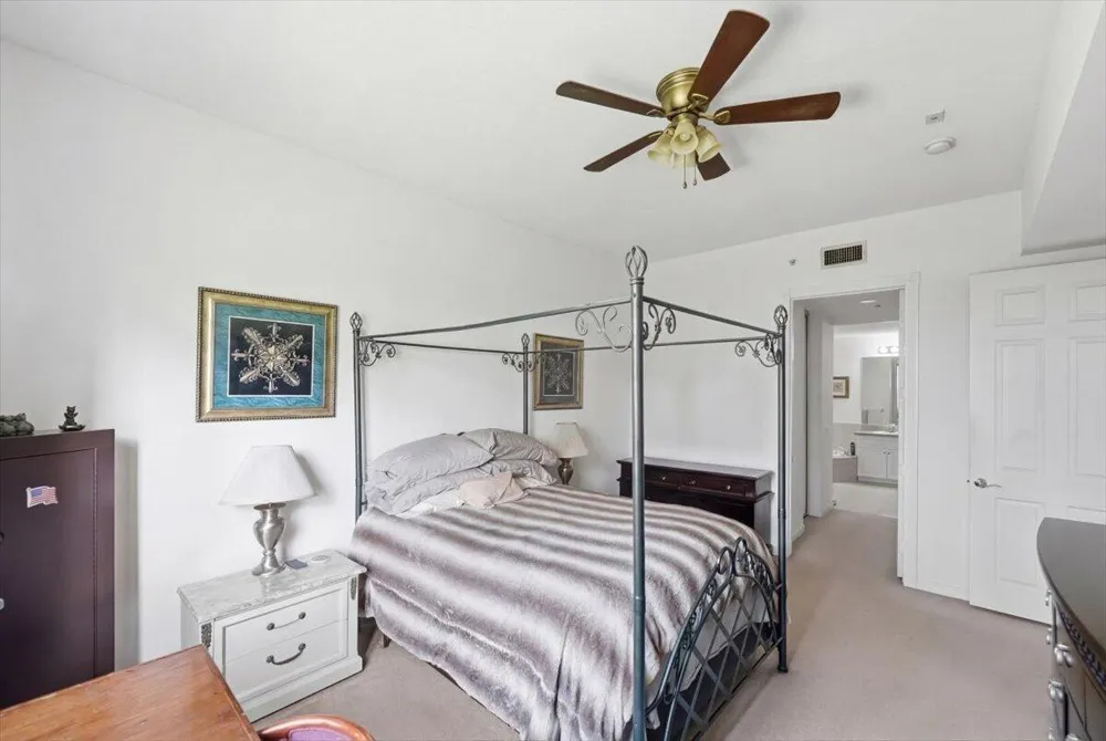 36 Harbour Isle Drive W #106 Fort Pierce, FL 34949
