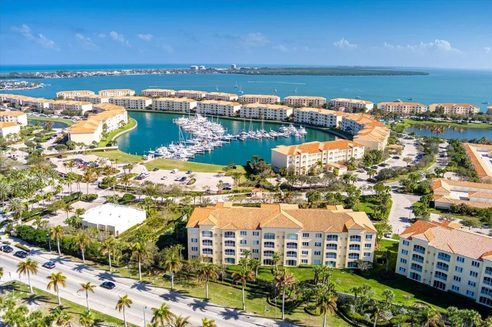 36 Harbour Isle Drive W #106 Fort Pierce, FL 34949