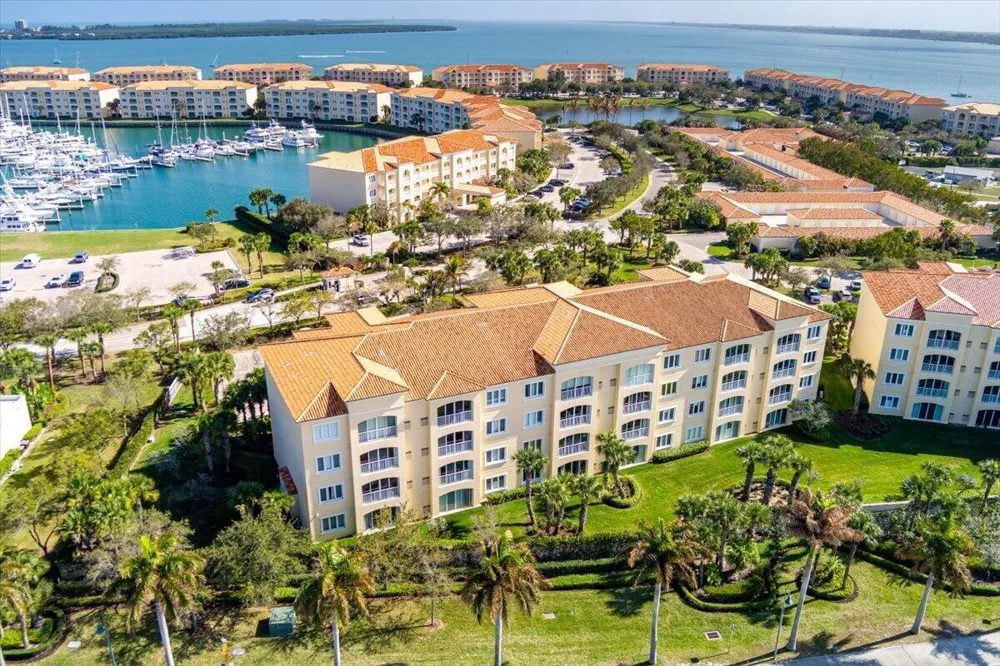 36 Harbour Isle Drive W #106 Fort Pierce, FL 34949